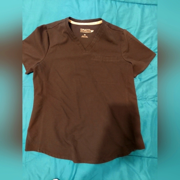 Fabletics Scrub Top - Picture 5 of 5